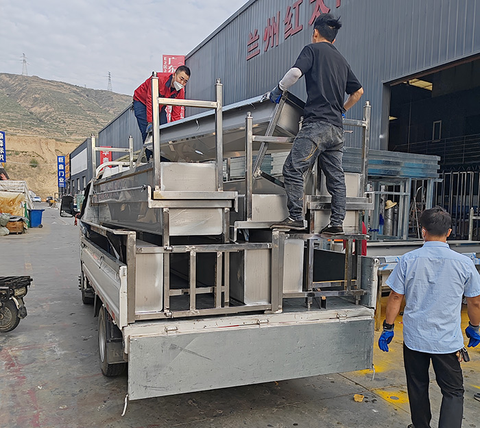 不銹鋼洗手臺發(fā)貨